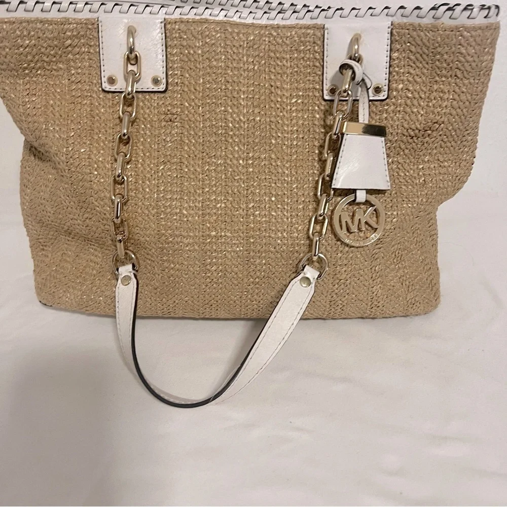 Michael Kors Straw Rosalie Tote EUC Handbag with White Leather Straps and Gold